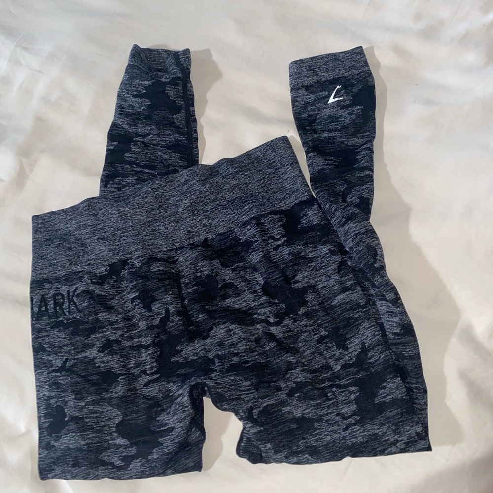 Gymshark seamless high waisted leggings black camo